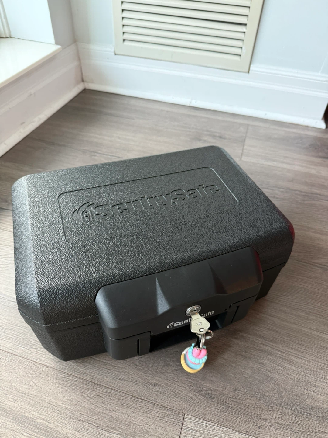 SentrySafe Lock Box with Keys