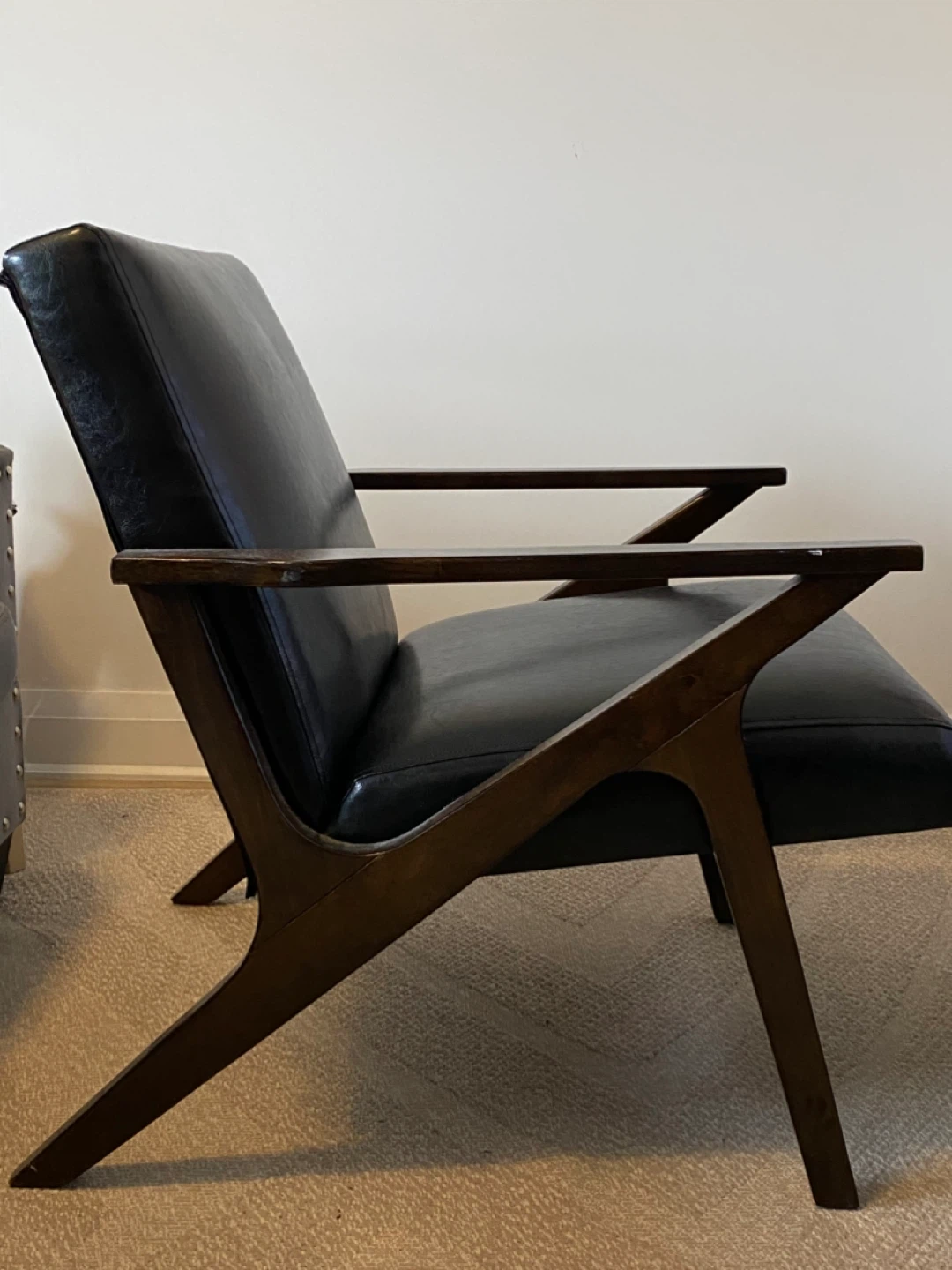 Mid-Century Modern Z-Frame Accent Chair - Black & Dark Wood - photo 2
