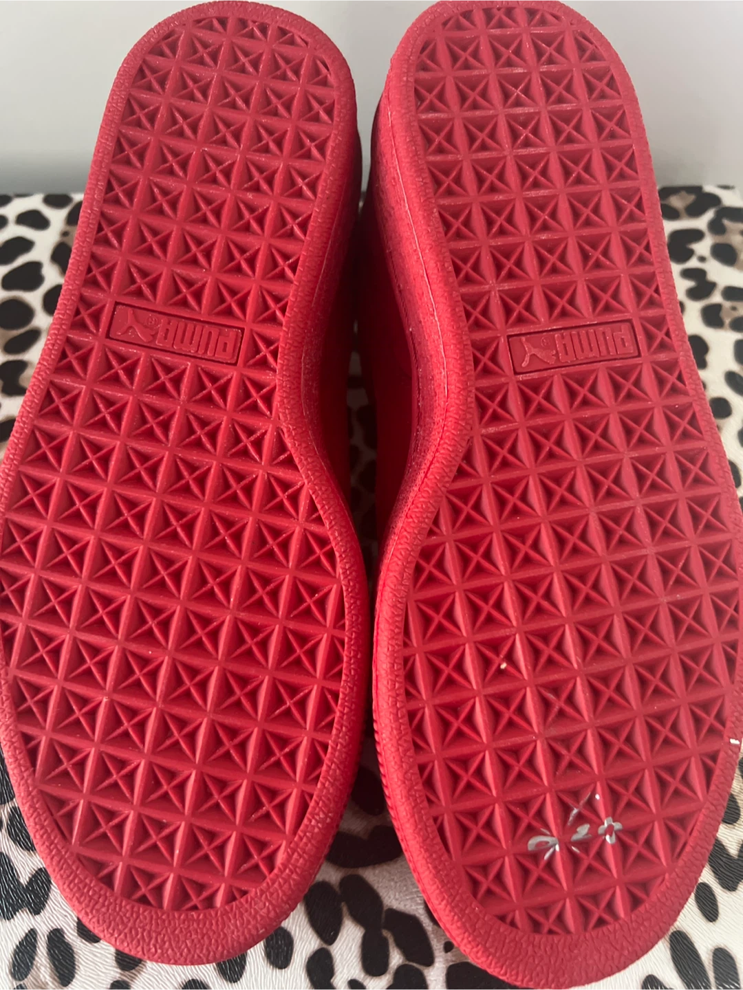 Red Puma Sneakers - photo 3