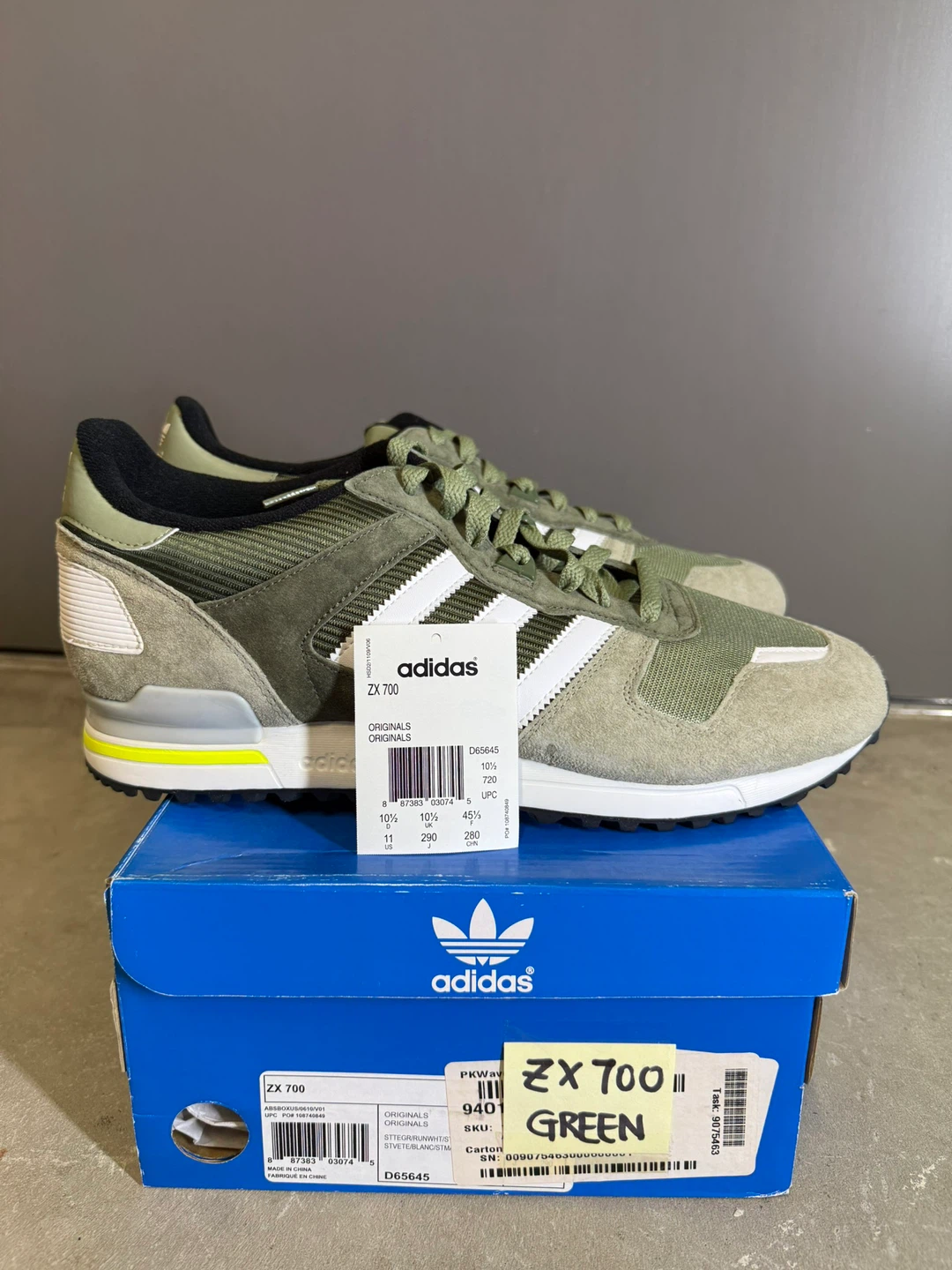 Adidas ZX 700 Sneakers - Green - Size 11
