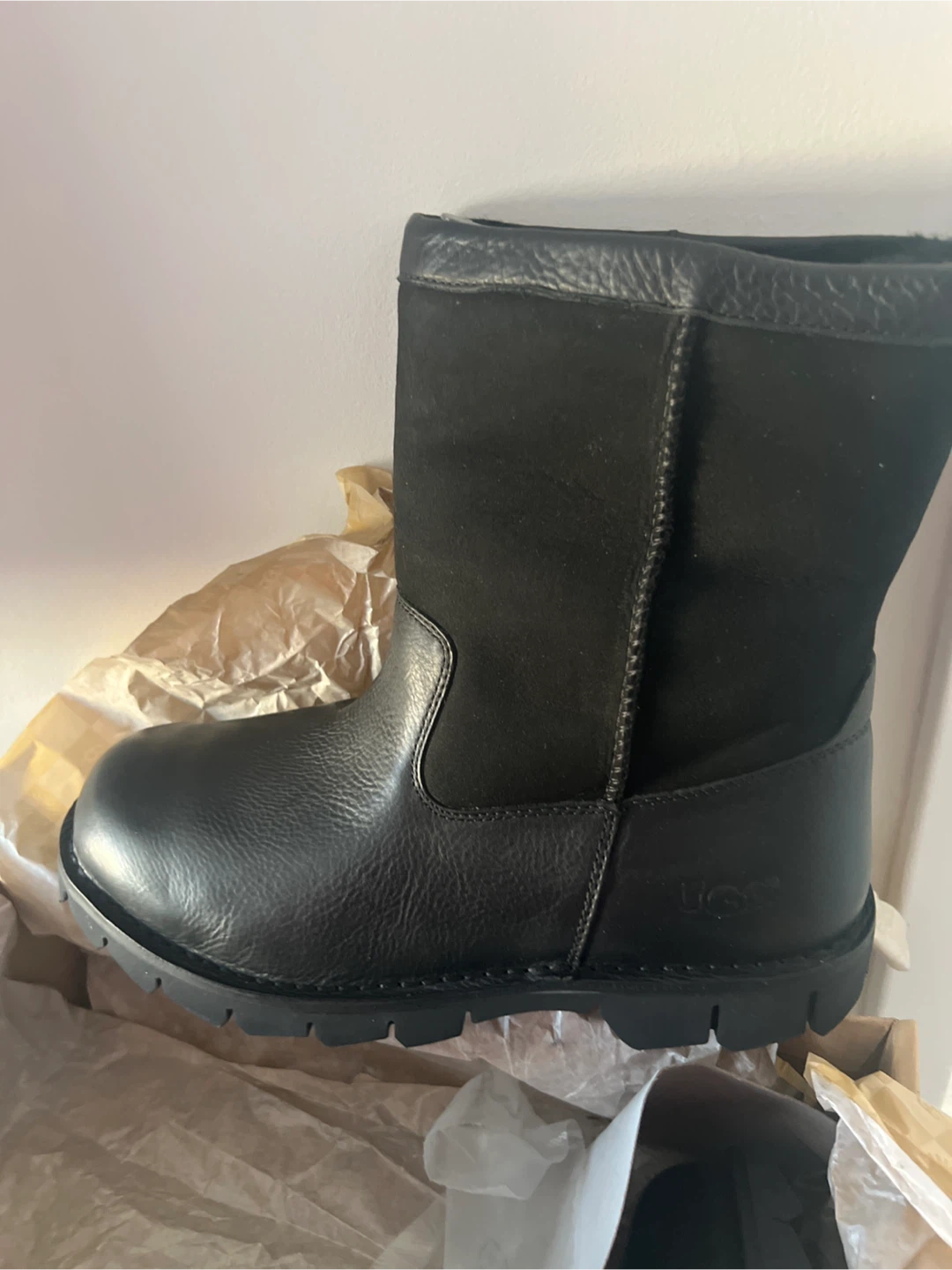 Men’s Ugg Boots - photo 2