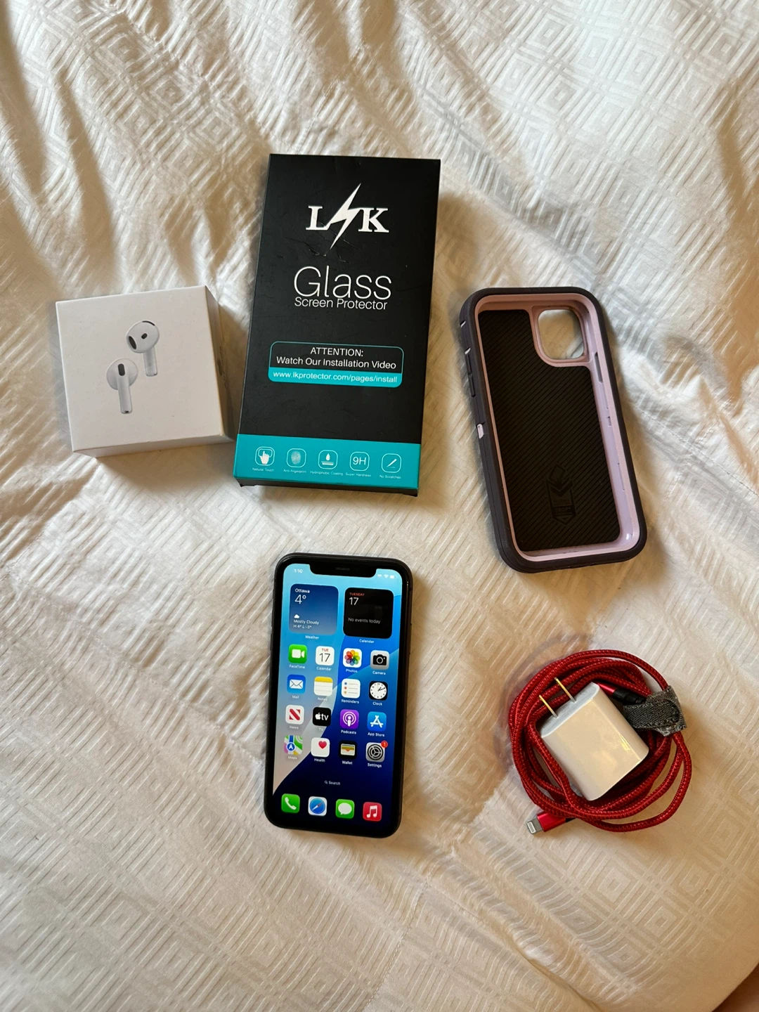 Iphone 11 64gb black unlocked + accessories