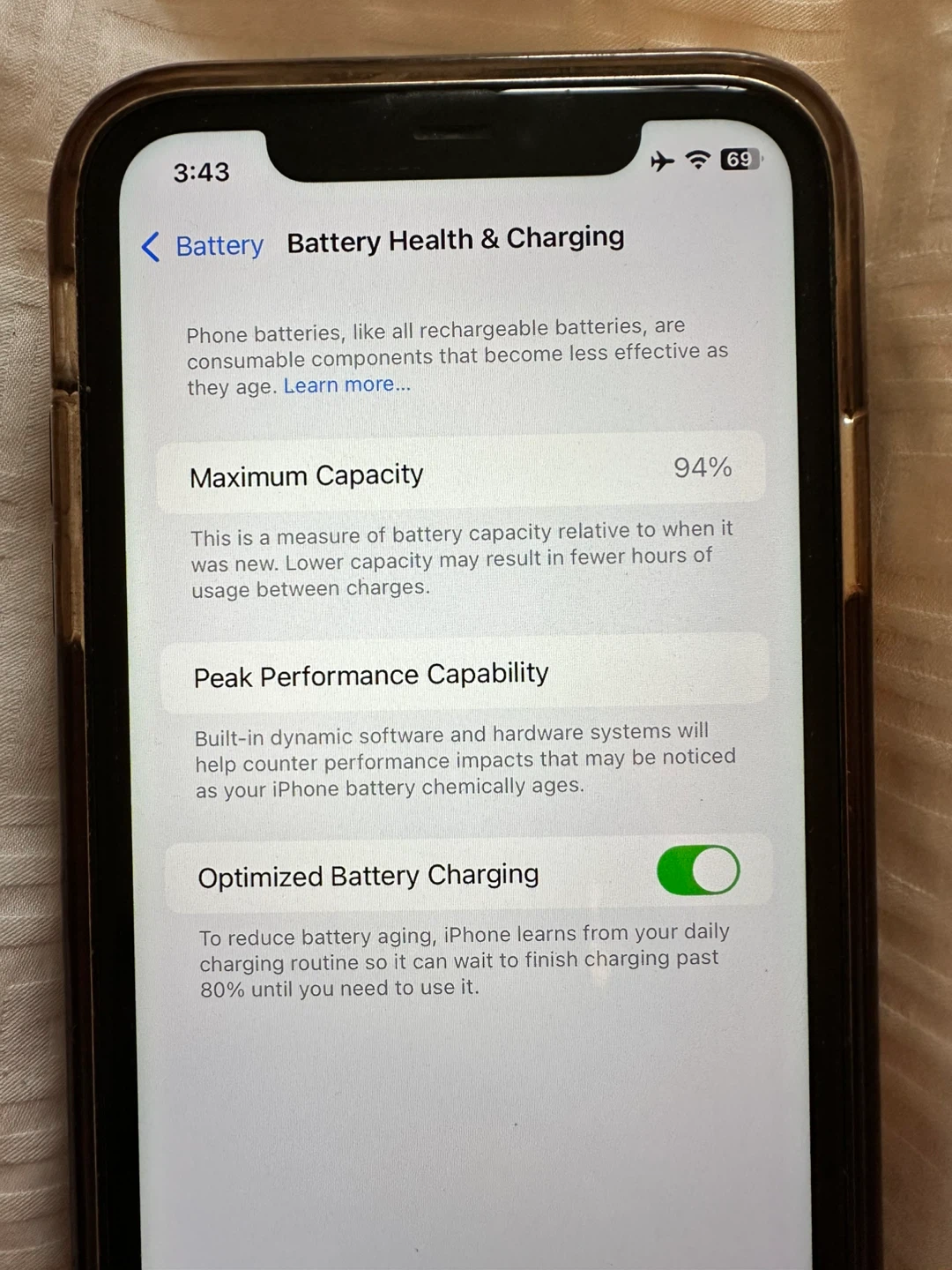 Iphone 11 64gb black unlocked + accessories - photo 2