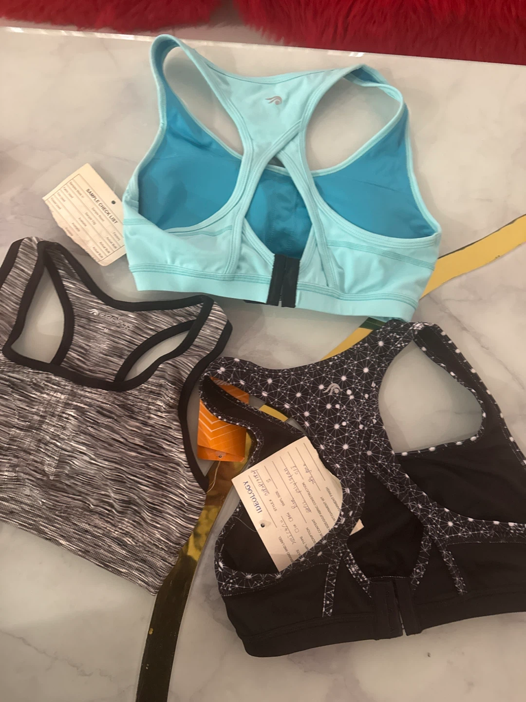 New  Sports Bras - Size M - photo 4