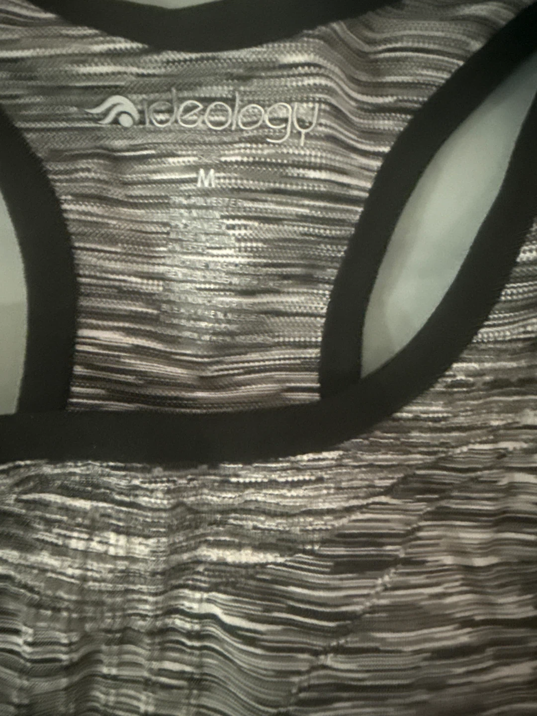 New  Sports Bras - Size M - photo 2