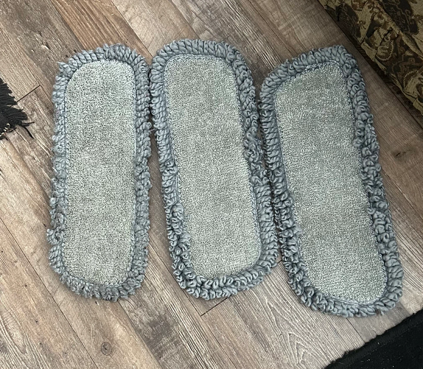 Spray Mop with 3 Washable Pads - photo 2