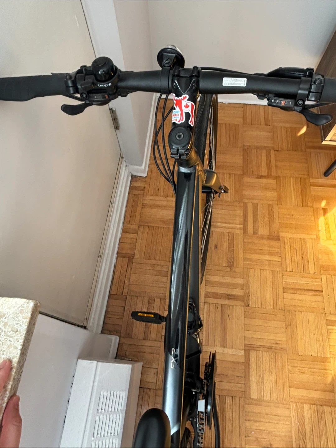LIKE NEW!! Trek FX 2 Disc Hybrid Bike - photo 2