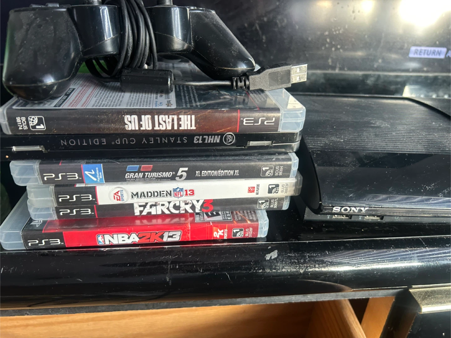 Sony PlayStation 3 (PS3) Console with Games