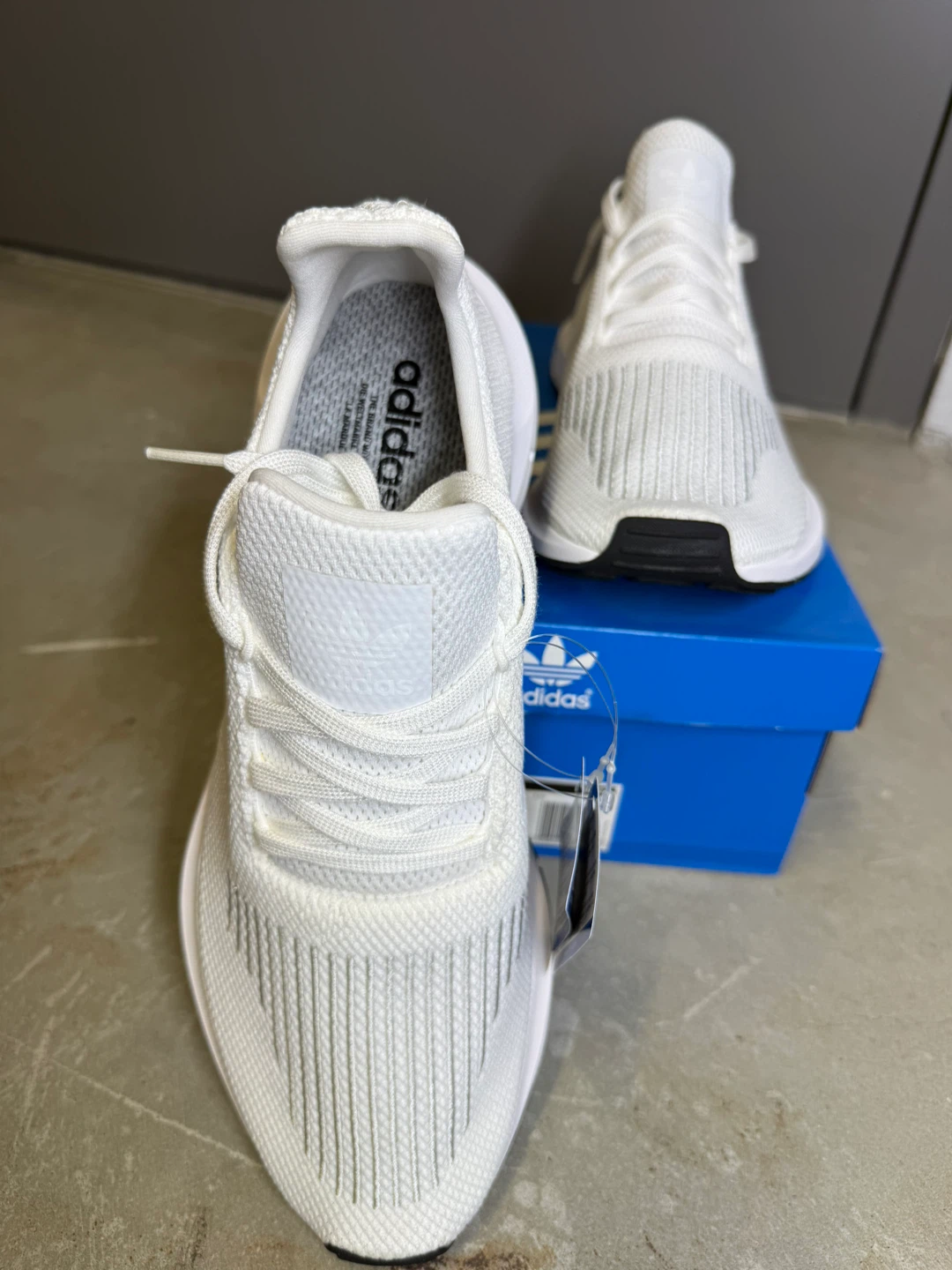 Adidas Swift Run CG4112 White Sneakers - photo 4