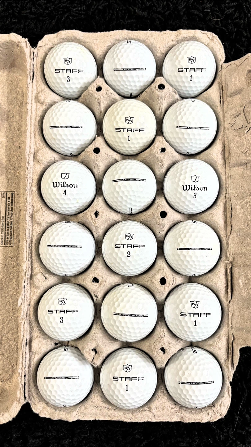 18 Wilson Staff Model Golf Balls - photo 2
