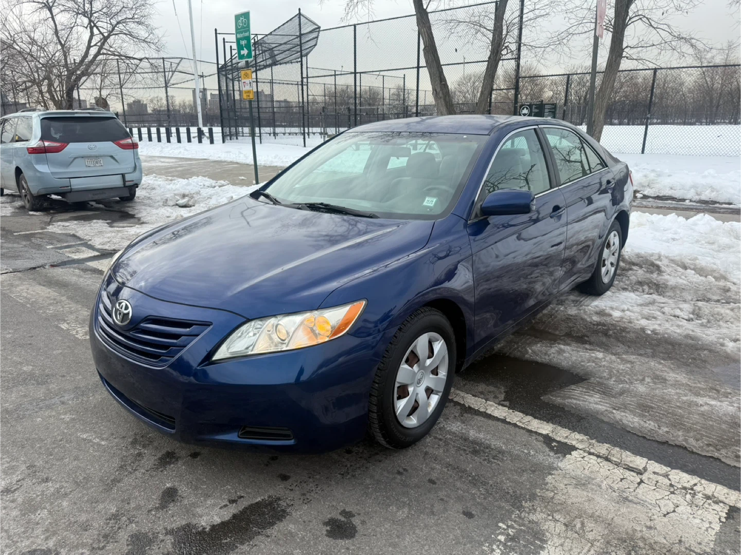 2007 Toyota Camry LE Sedan - photo 2
