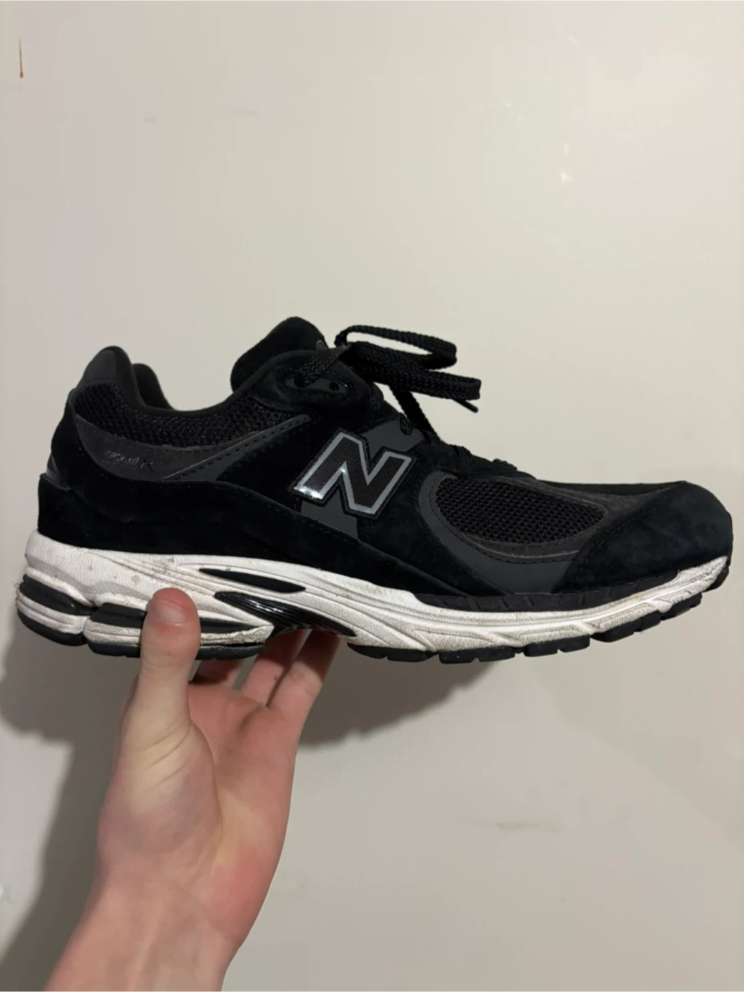 New Balance 2002R Men's Size 10.5 Black Running Shoes
