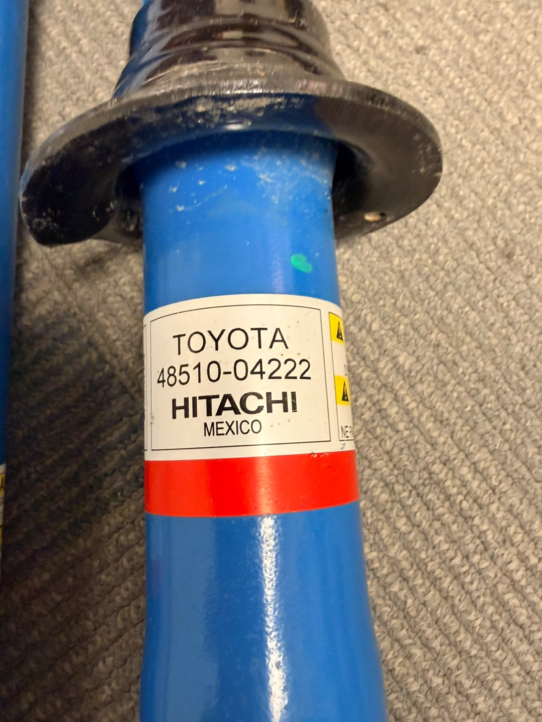 Toyota Hitachi Shock Absorbers 48530-04101 48510-04222 - photo 4