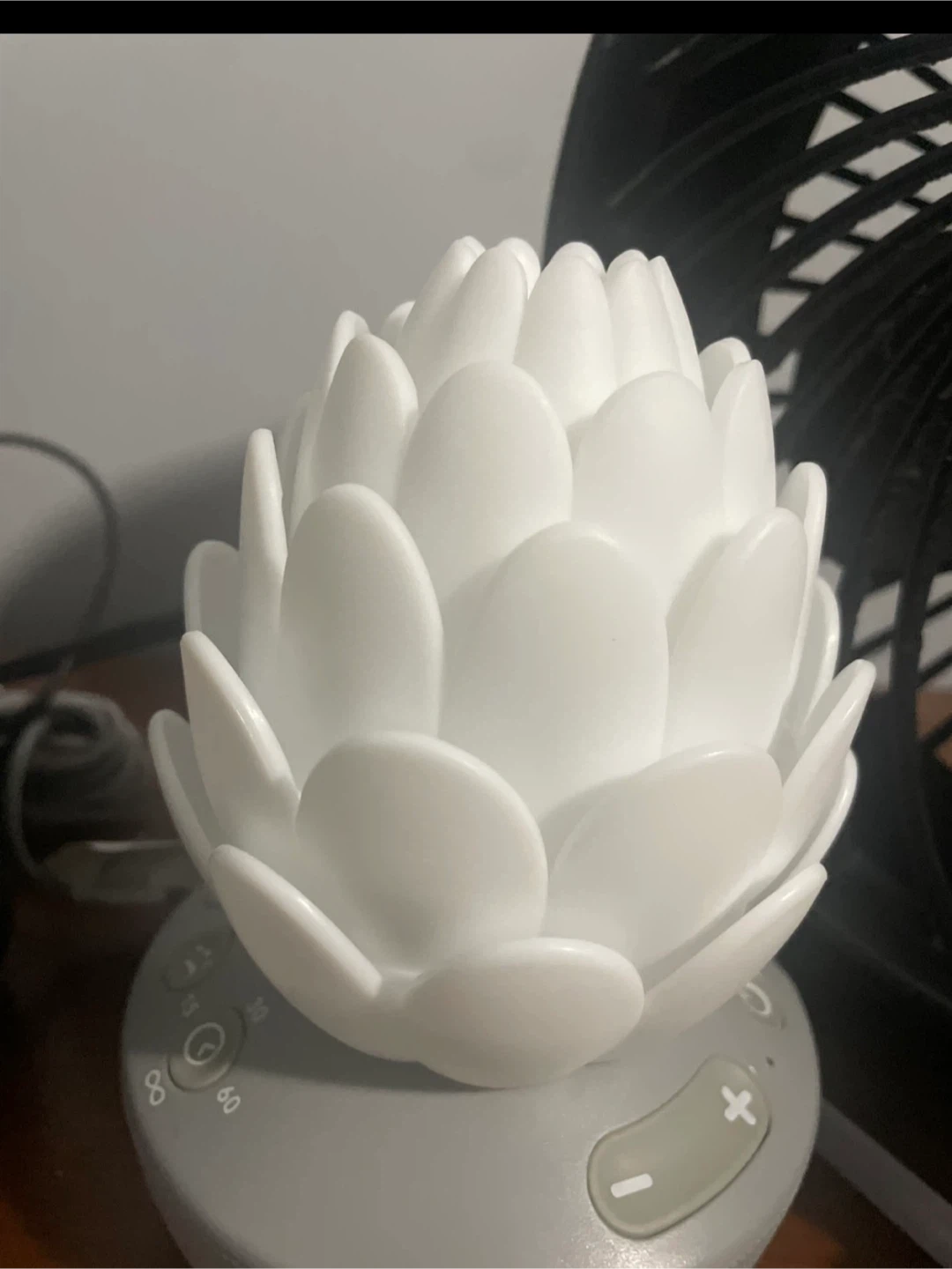 White Lotus Style Essential Oil Diffuser 🥕