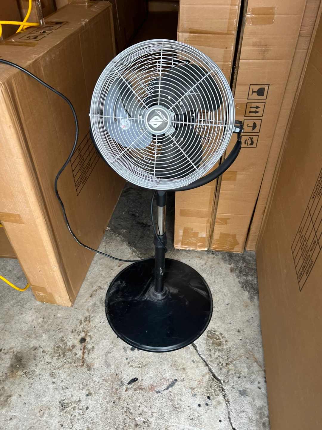 Free delivery used Orient Pedestal Fan - photo 5