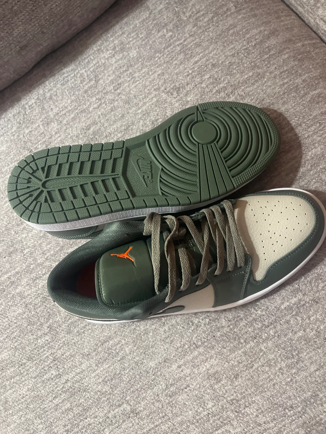 Jordan 1 military green men’s - photo 3