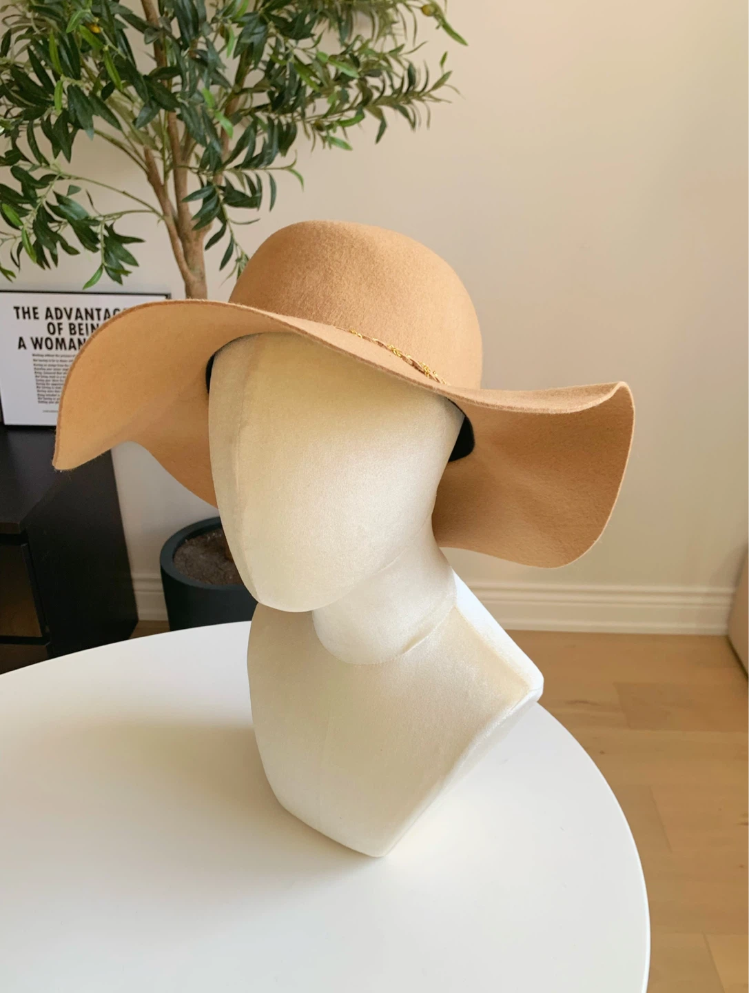 Khaki Wide Brim Felt Hat Gold Chain 58cm - photo 2