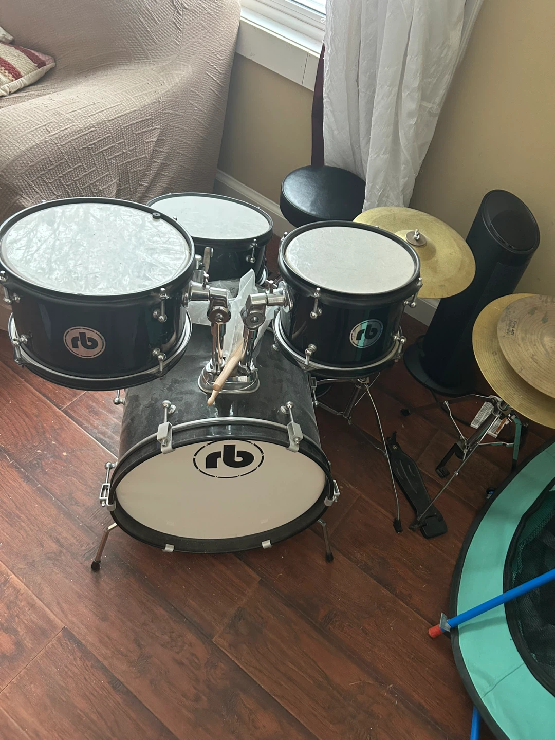 RB Drum Kit with Stool and Cymbals