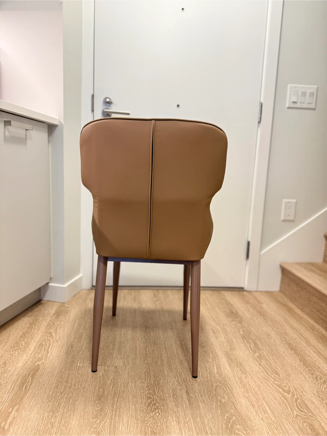 NEW! Luxury leather accent chair - Light Grey and Tan - photo 3