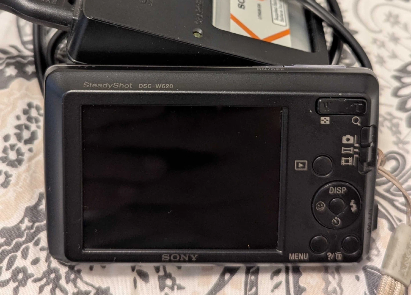 Sony Cyber-shot DSC-W620 14.1MP Digital Camera Black - photo 2