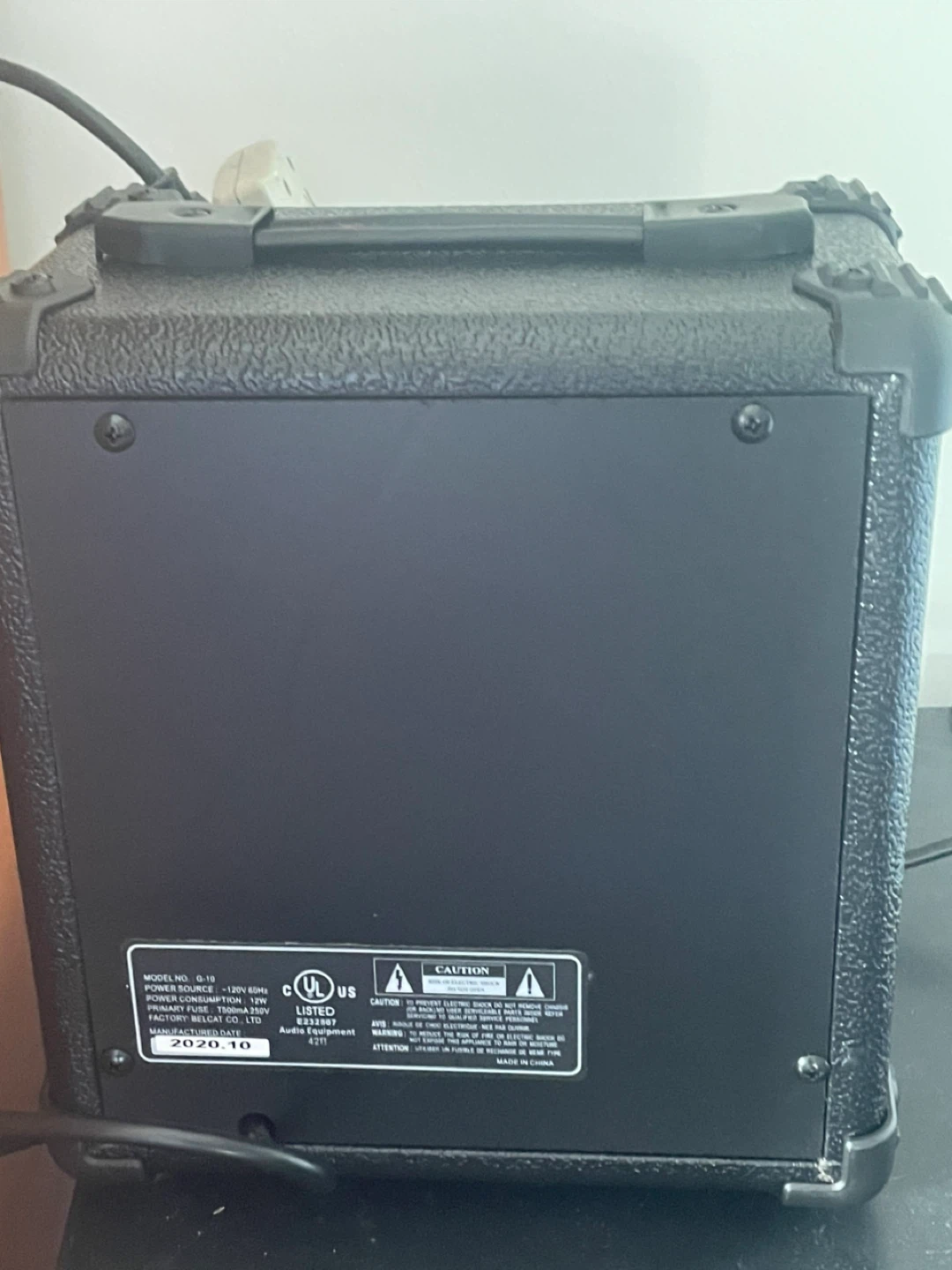 Rogue G-10 combo guitar amplifier - photo 4