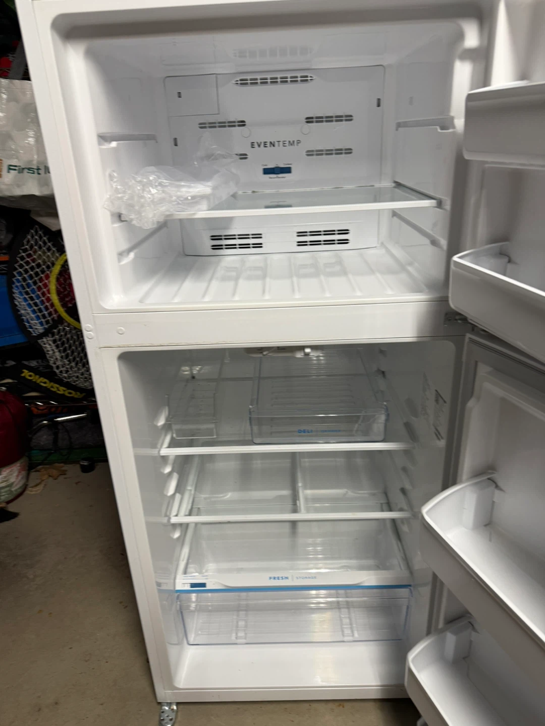 Frigidaire Refrigerator - photo 2