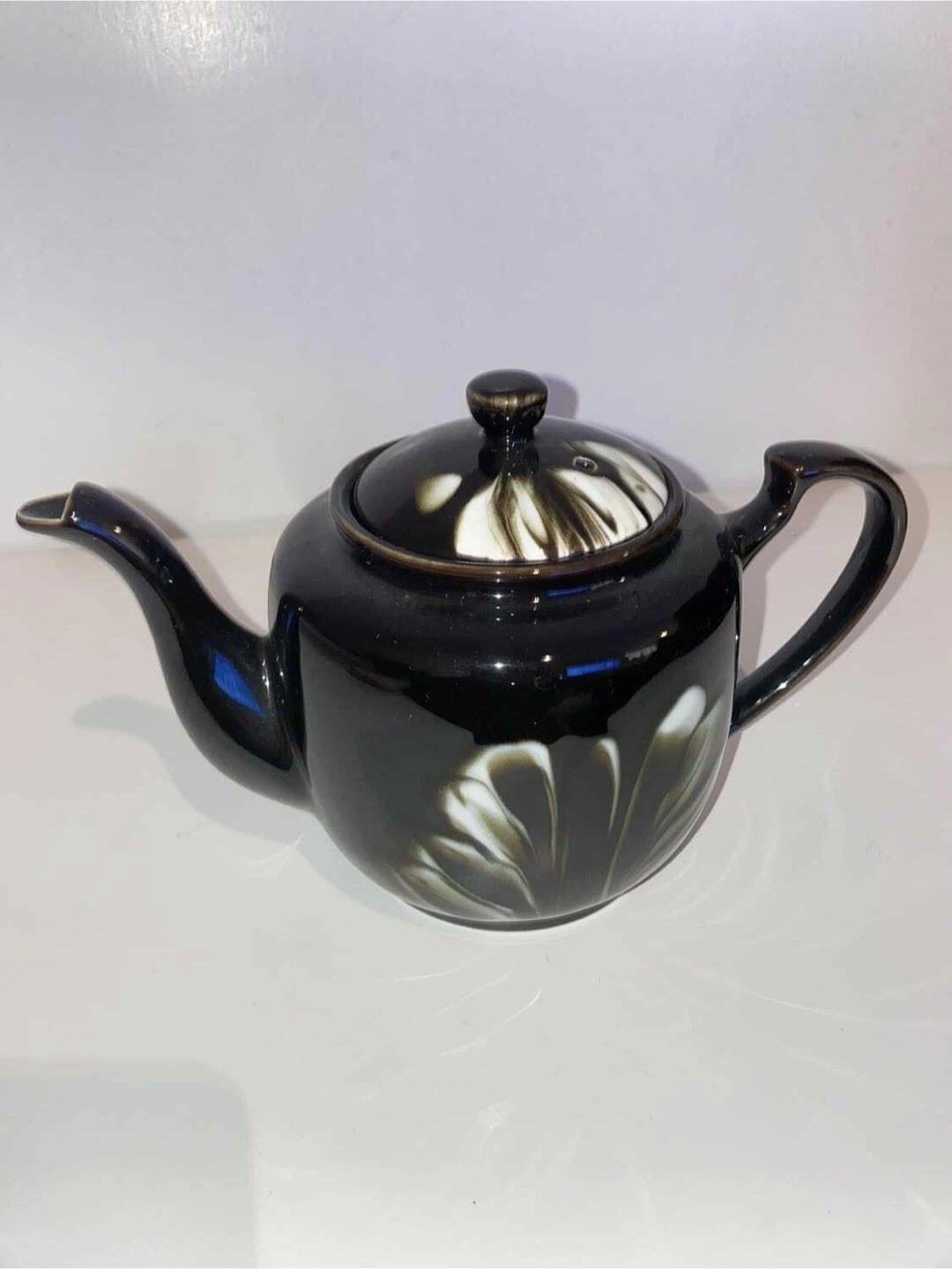 Vintage Teapot - photo 3