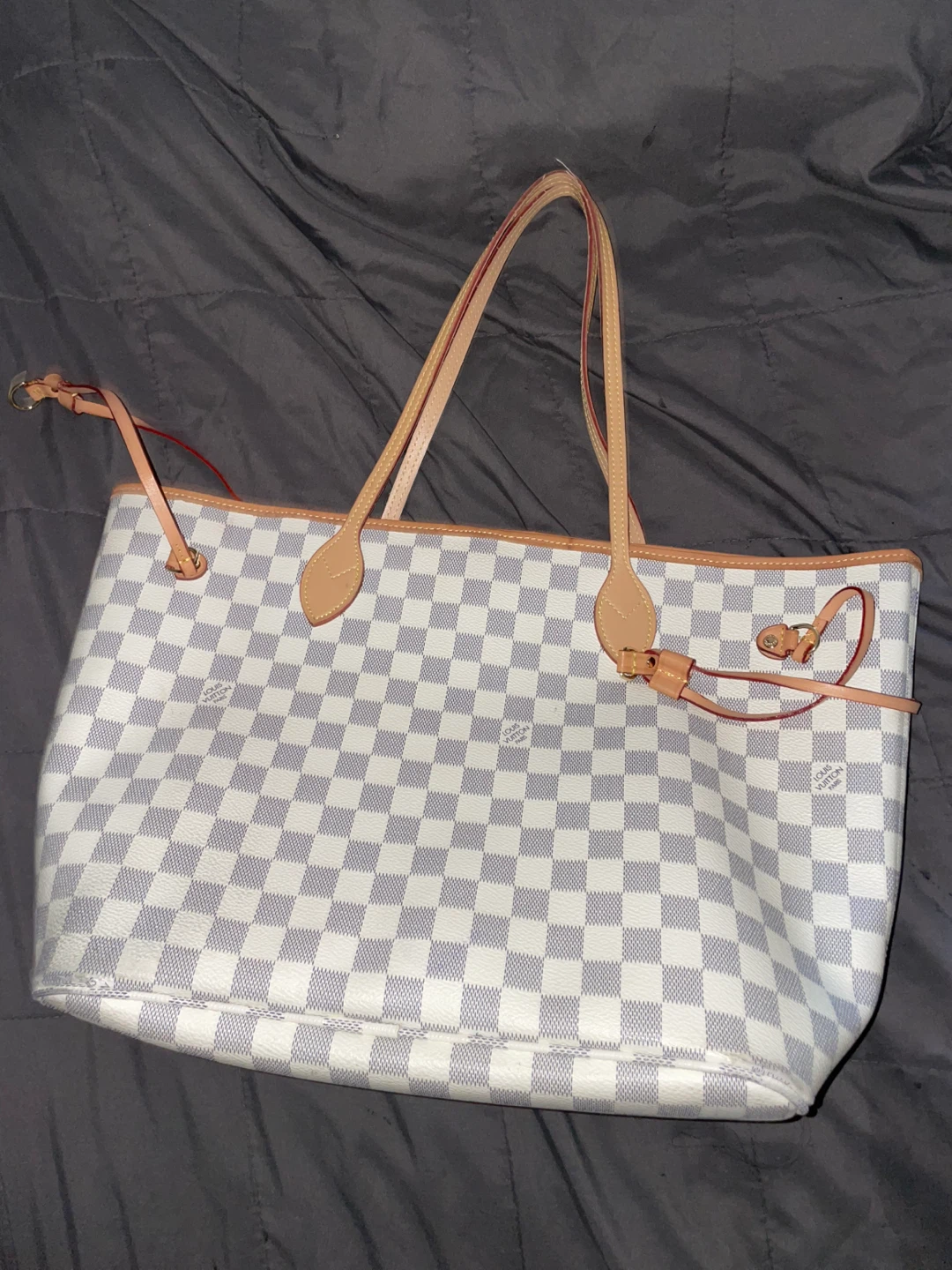 Louis Vuitton Tote Bag (I NEED IT GONE ASAP) - photo 2
