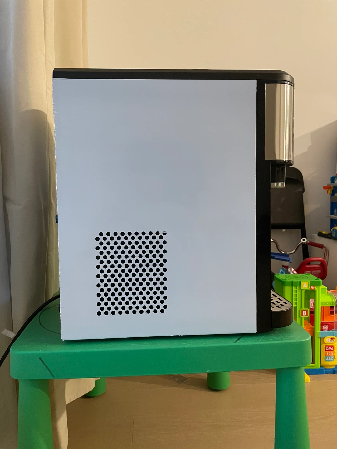 Costway Ice Maker and Water Dispenser - photo 3
