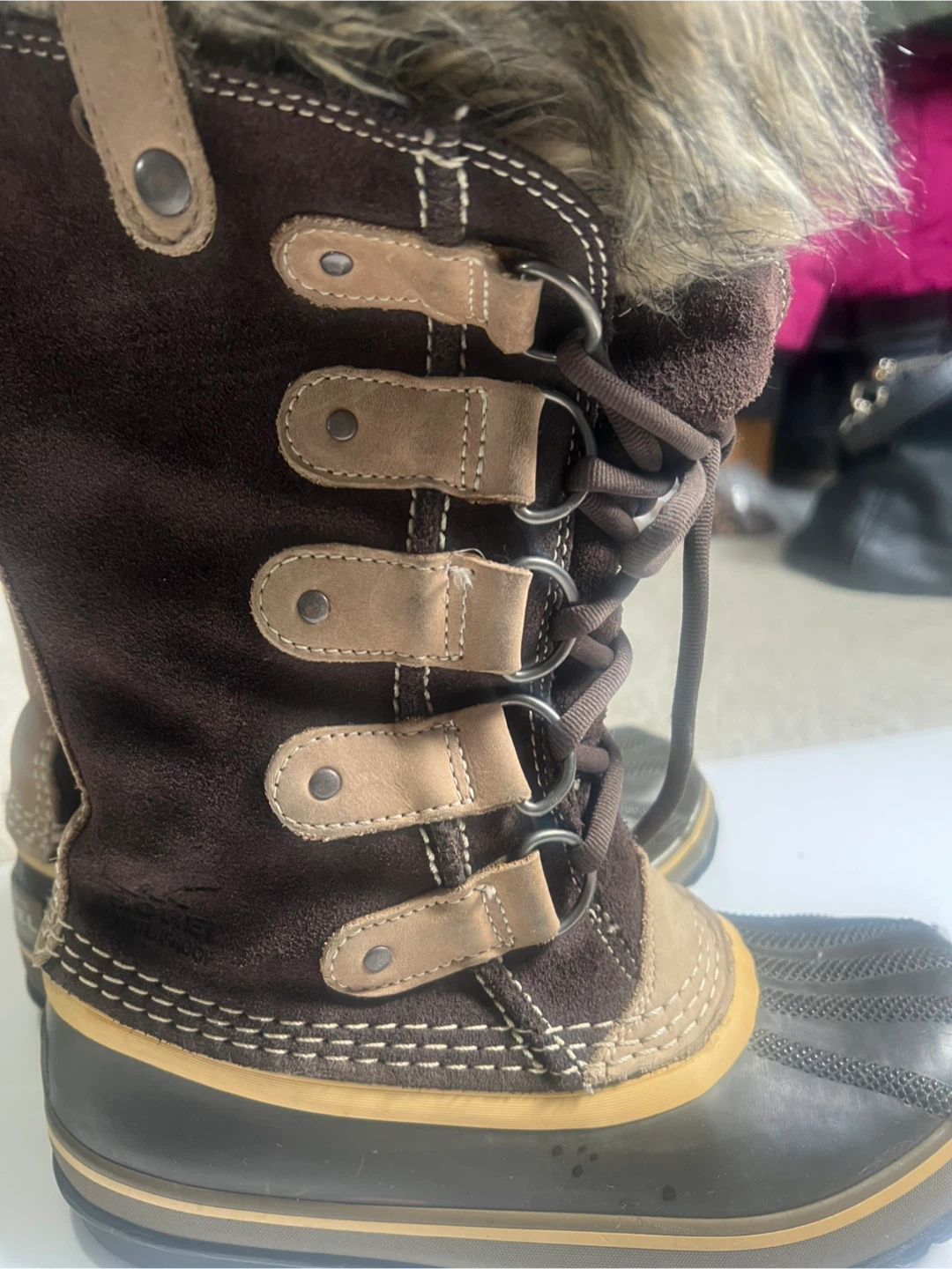 Sorel Winter Boots - Size 6 - photo 5