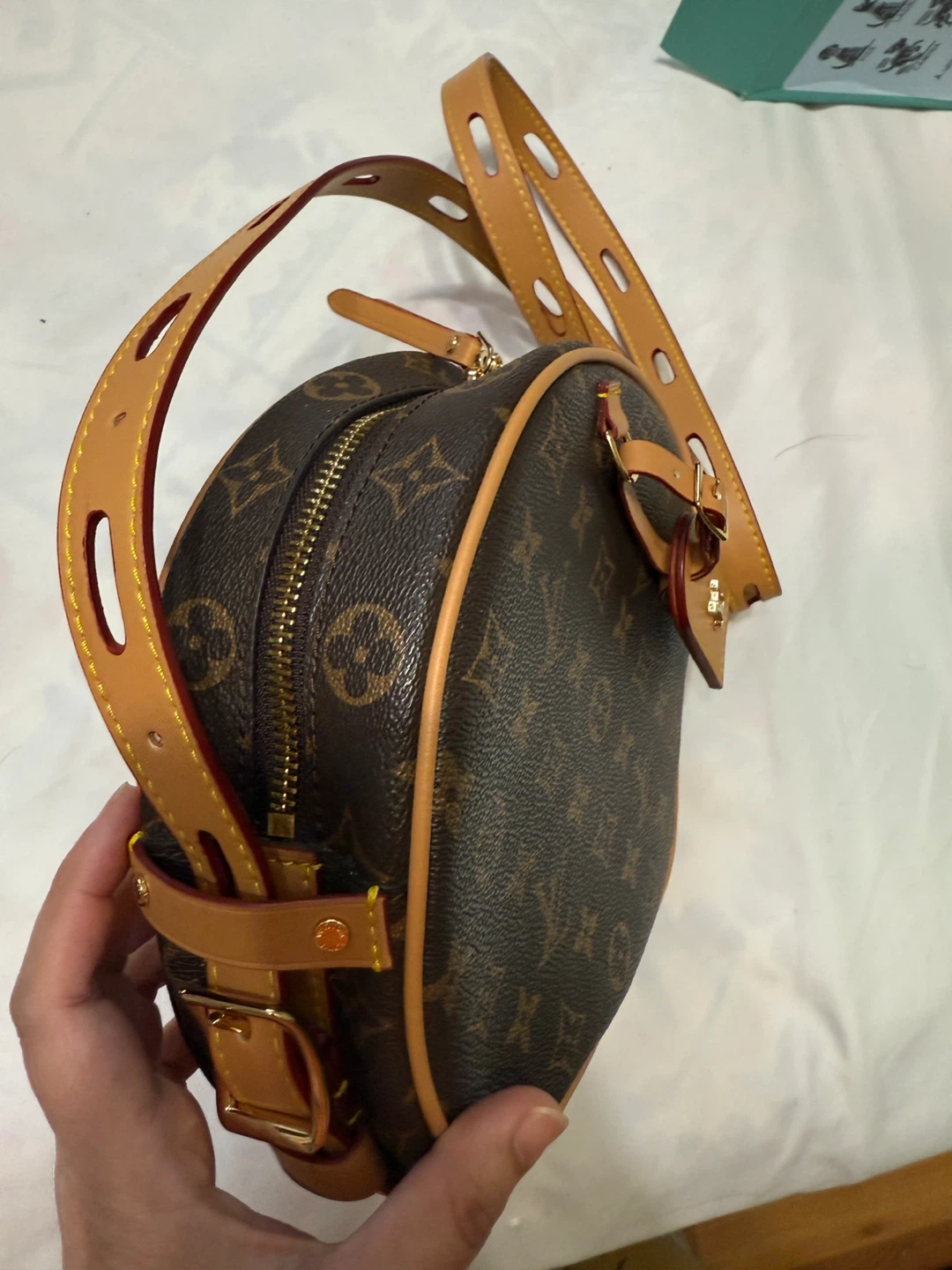 Louis Vuitton Monogram Round Bag - photo 2