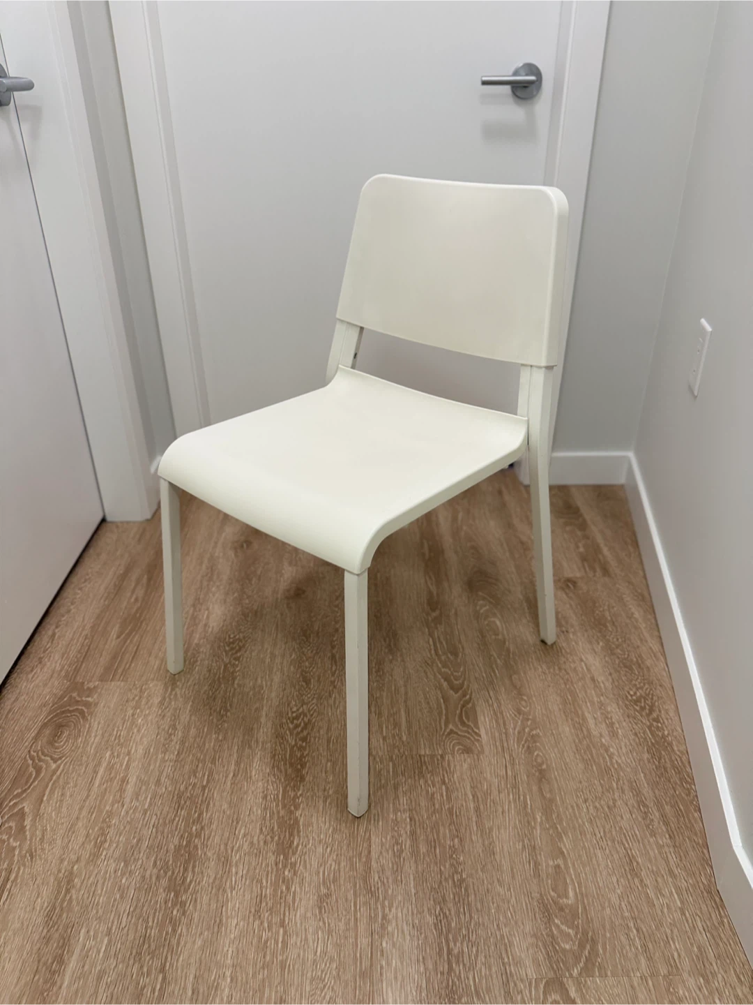 White Dining Chair - photo 2