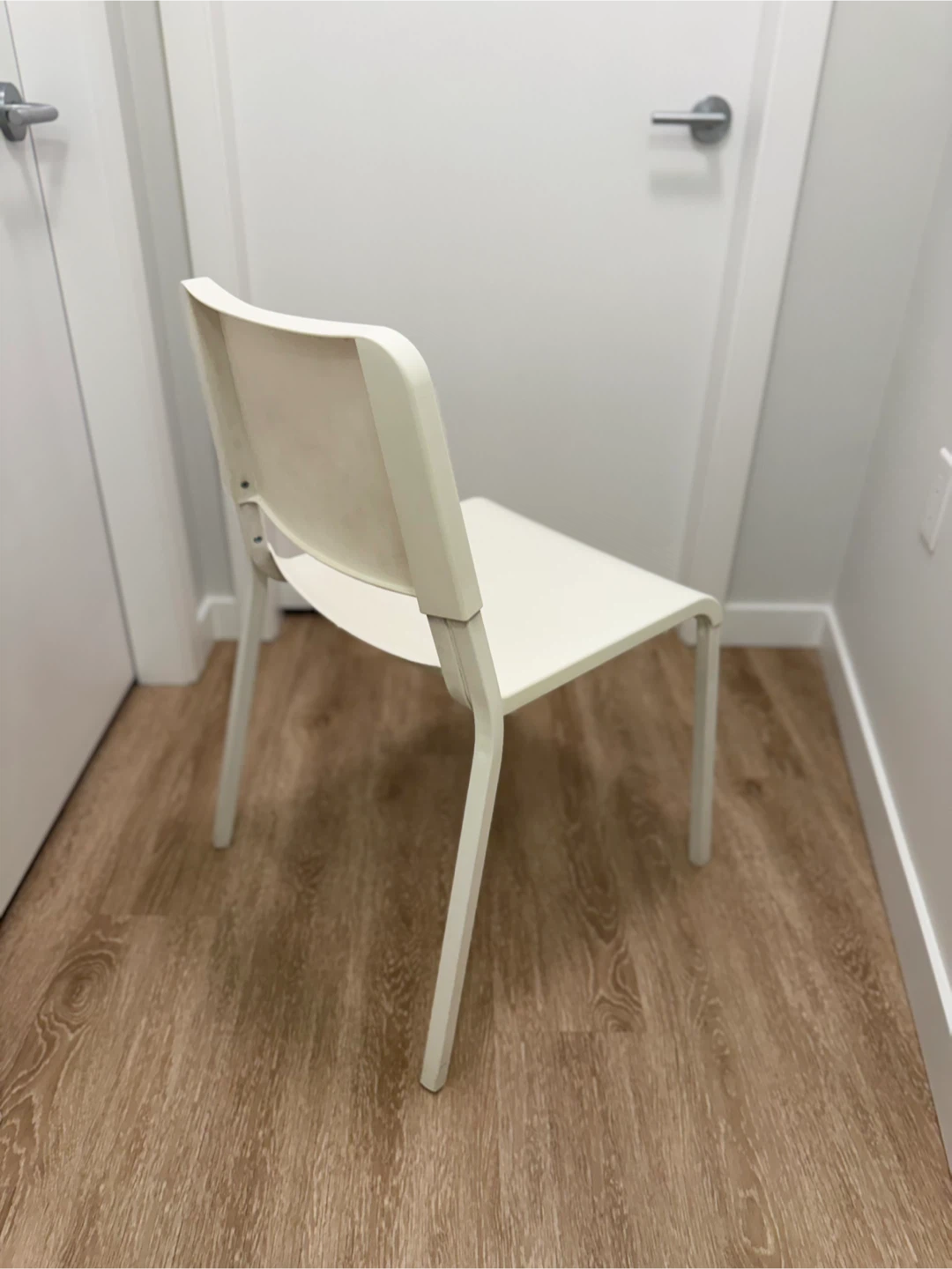 White Dining Chair - photo 4