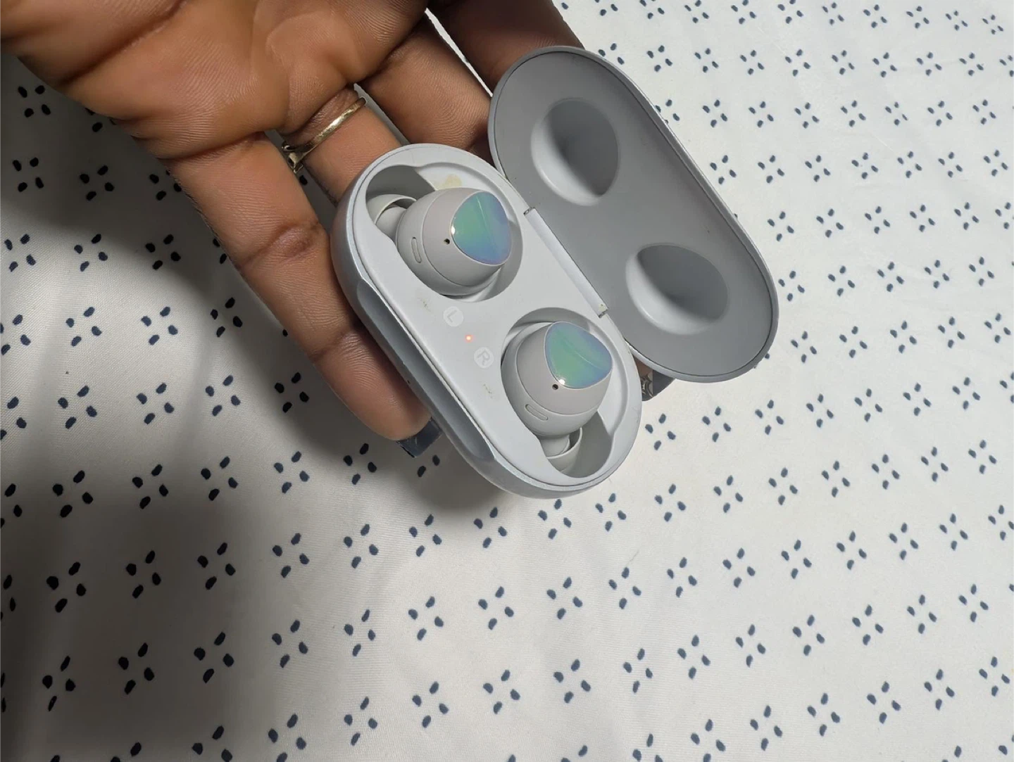 Samsung Galaxy Buds+ - photo 2
