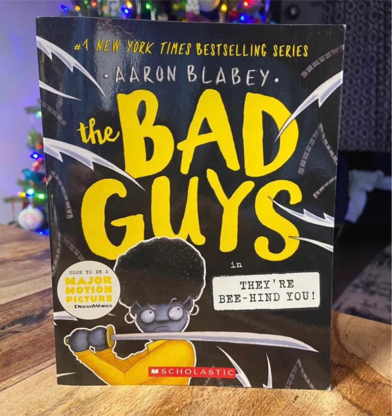 KIDS BOOK: The Bad Guys in They're Bee-Hind You!