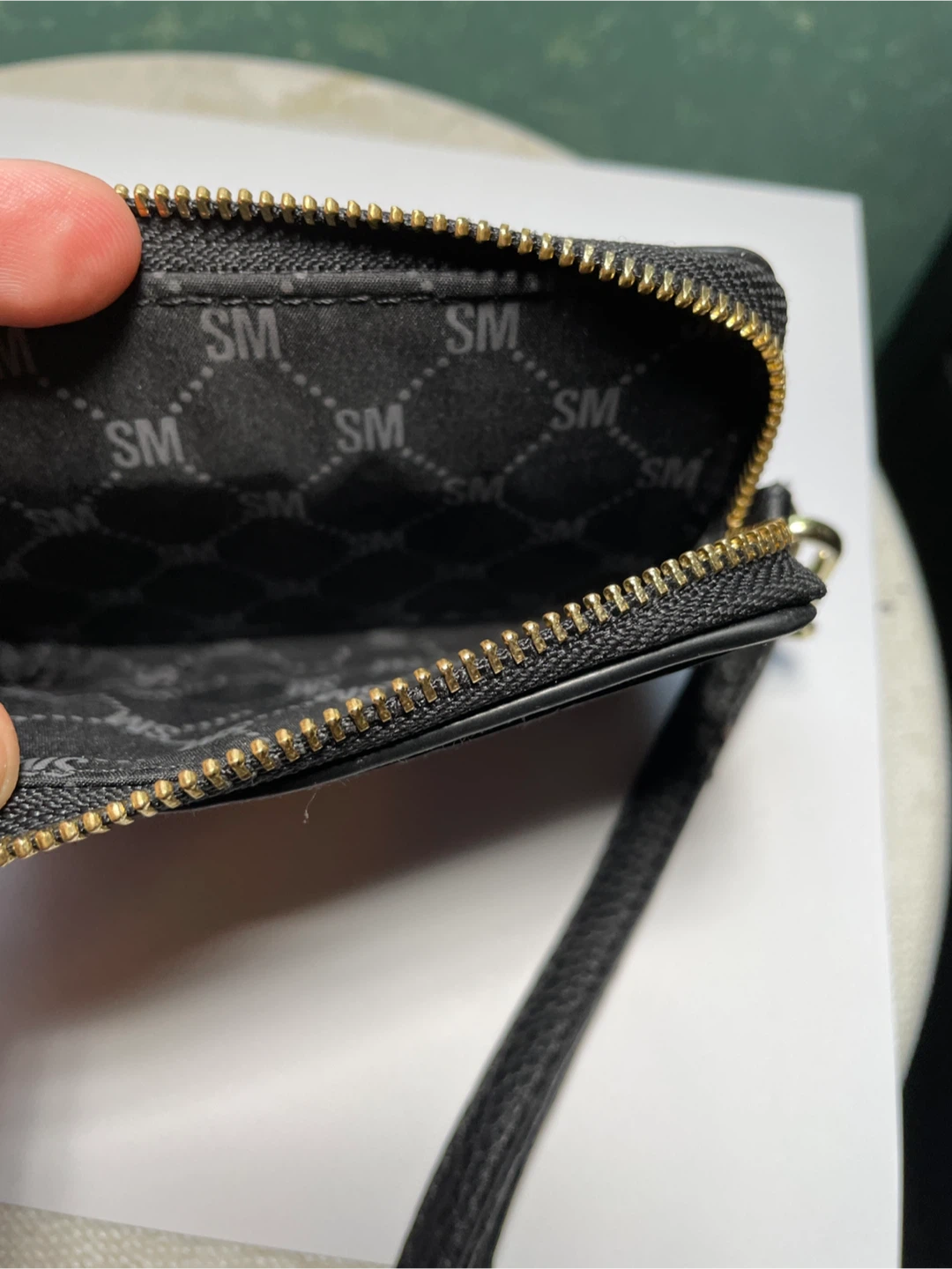 Steve Madden Black Card Holder with Wrist Strap - photo 4