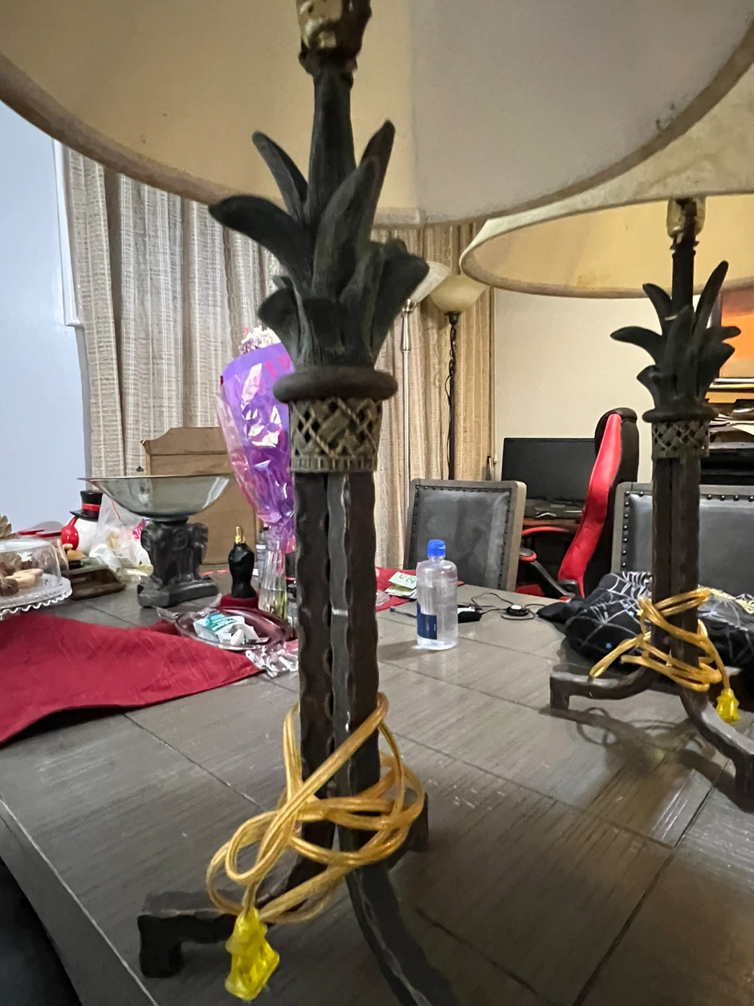 Free delivery used Pair of Yellow Tropical Leaf Table Lamps - photo 5