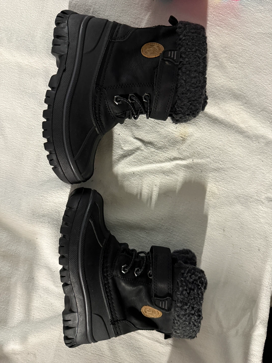 Mountain Club Black Winter Boots Size 10 - photo 2