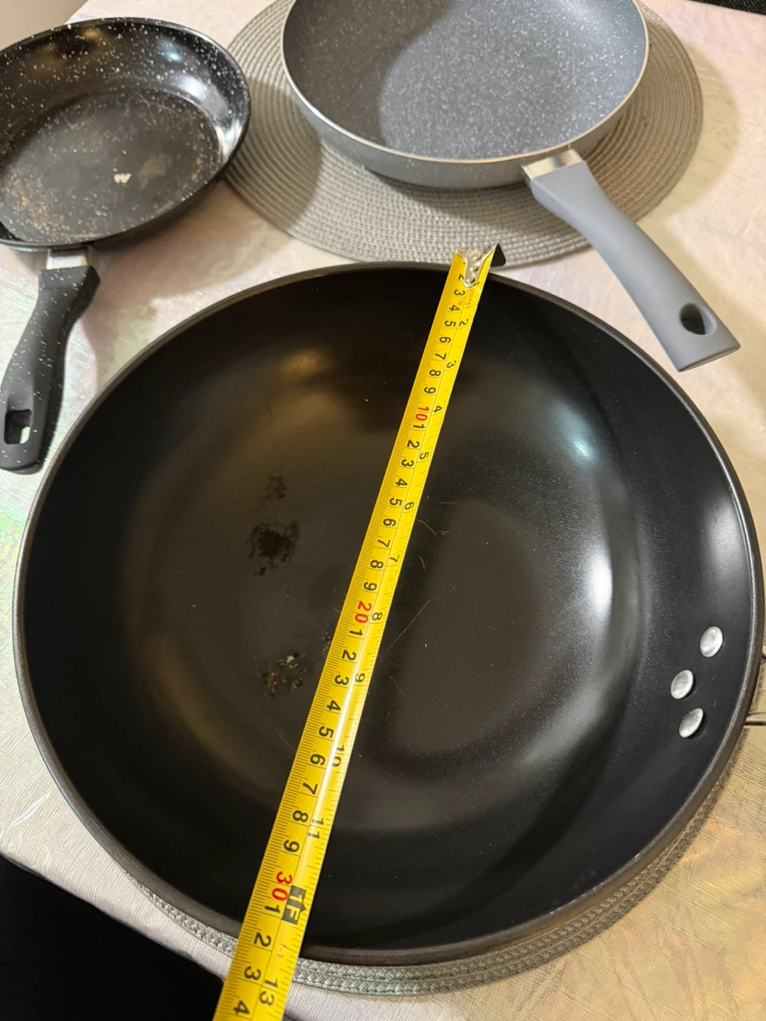 Set of 3 Non-Stick Frying Pans