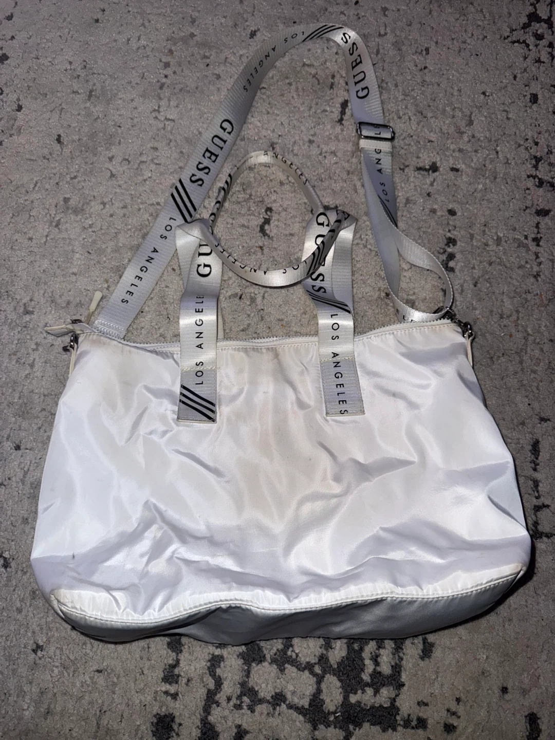 White Guess Tote Bag with Shoulder Strap - photo 2