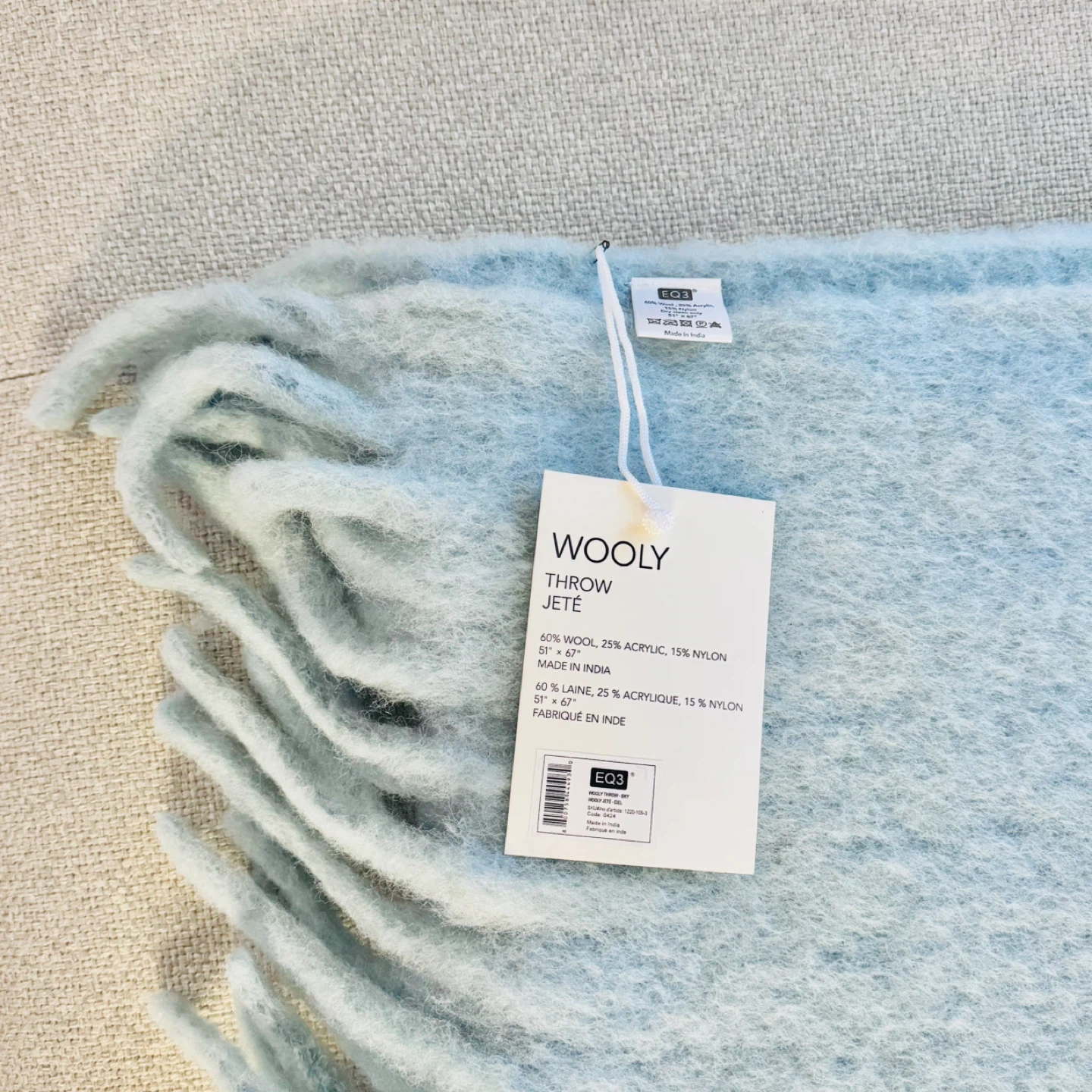 EQ3 Sky Wool Throw 61”x57” - Brand New 🥕 - photo 3