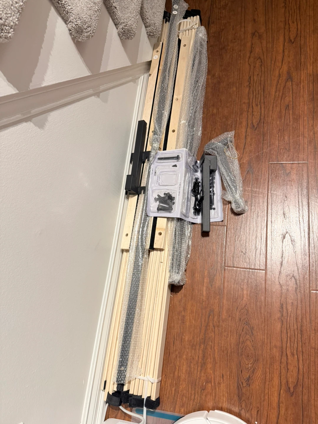 Slats queen size bed