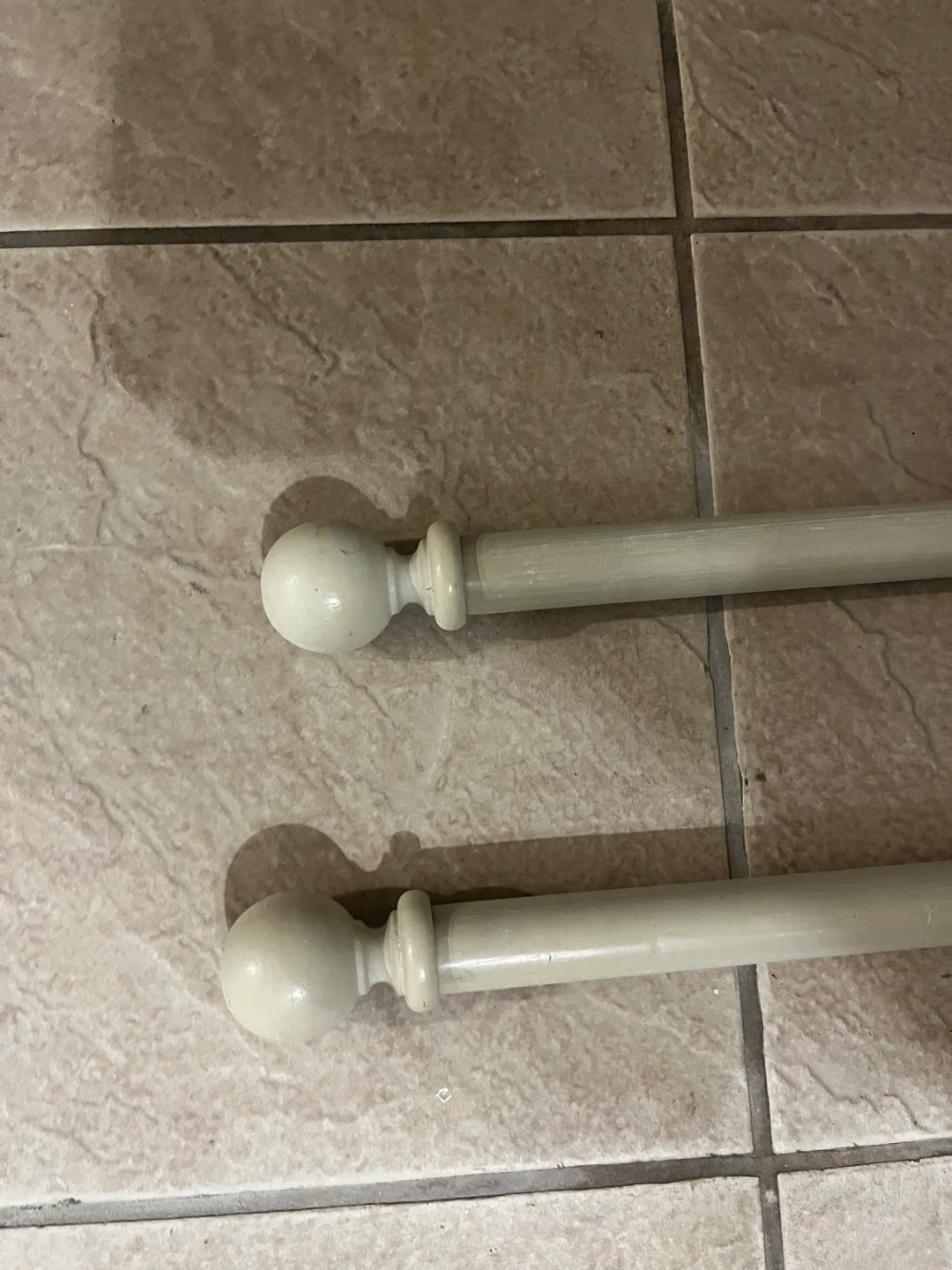 Pair of Curtain Rods - photo 2