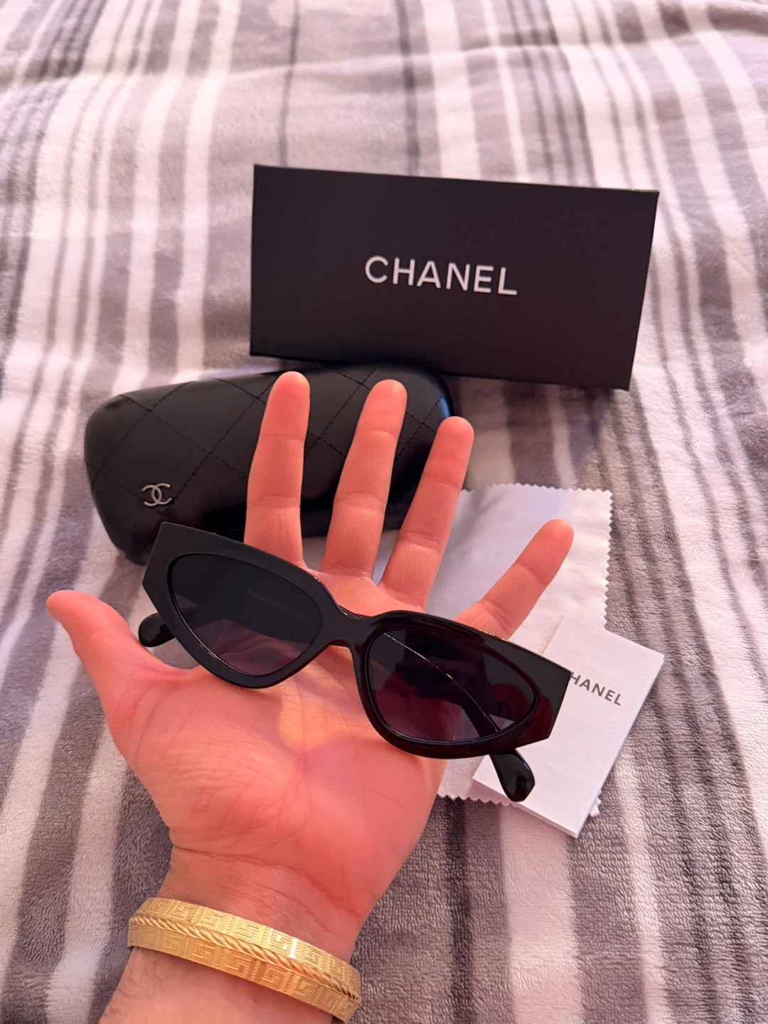 CHANEL Black Cat-Eye Sunglasses