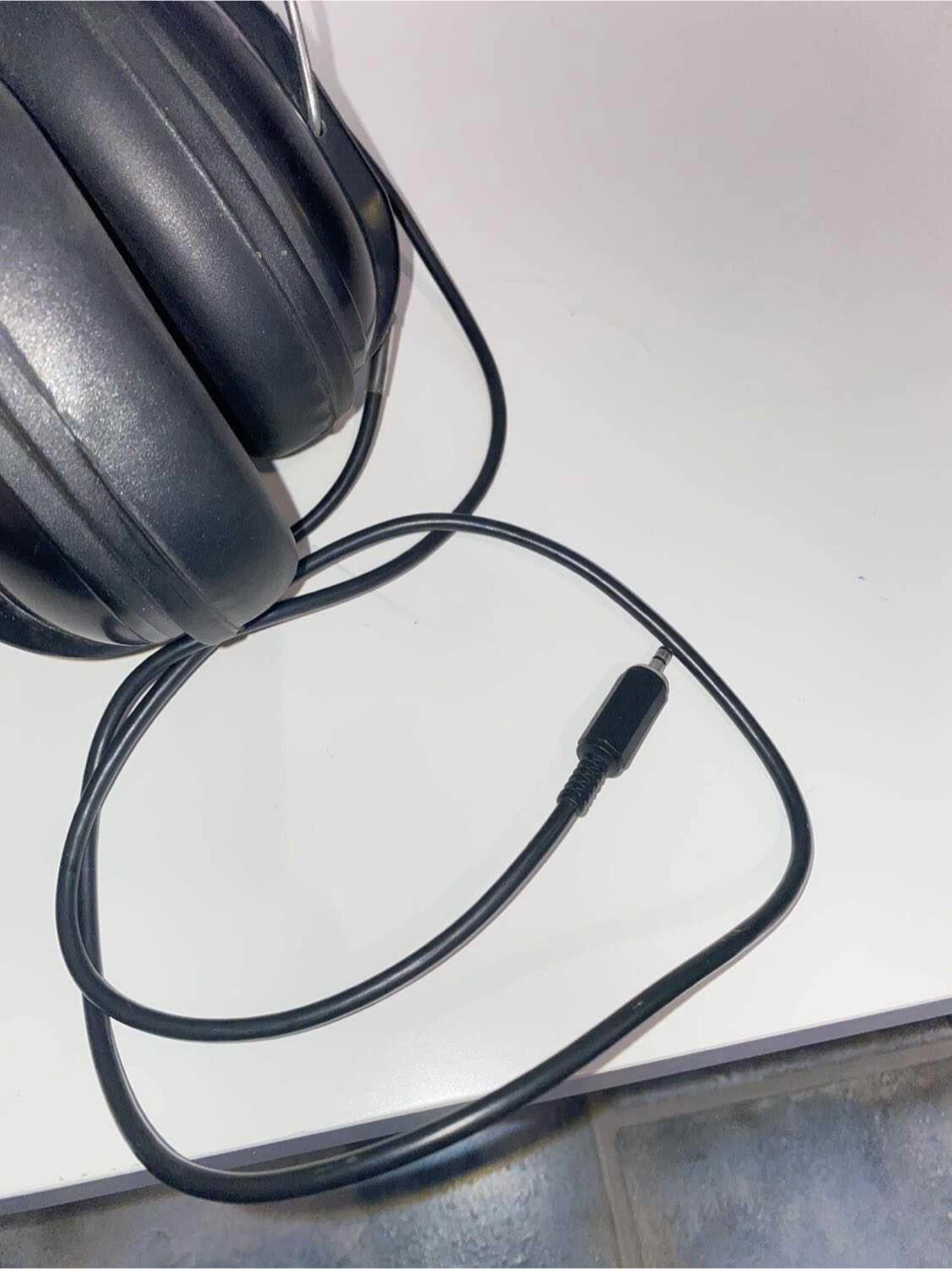 Vintage headphones - photo 2