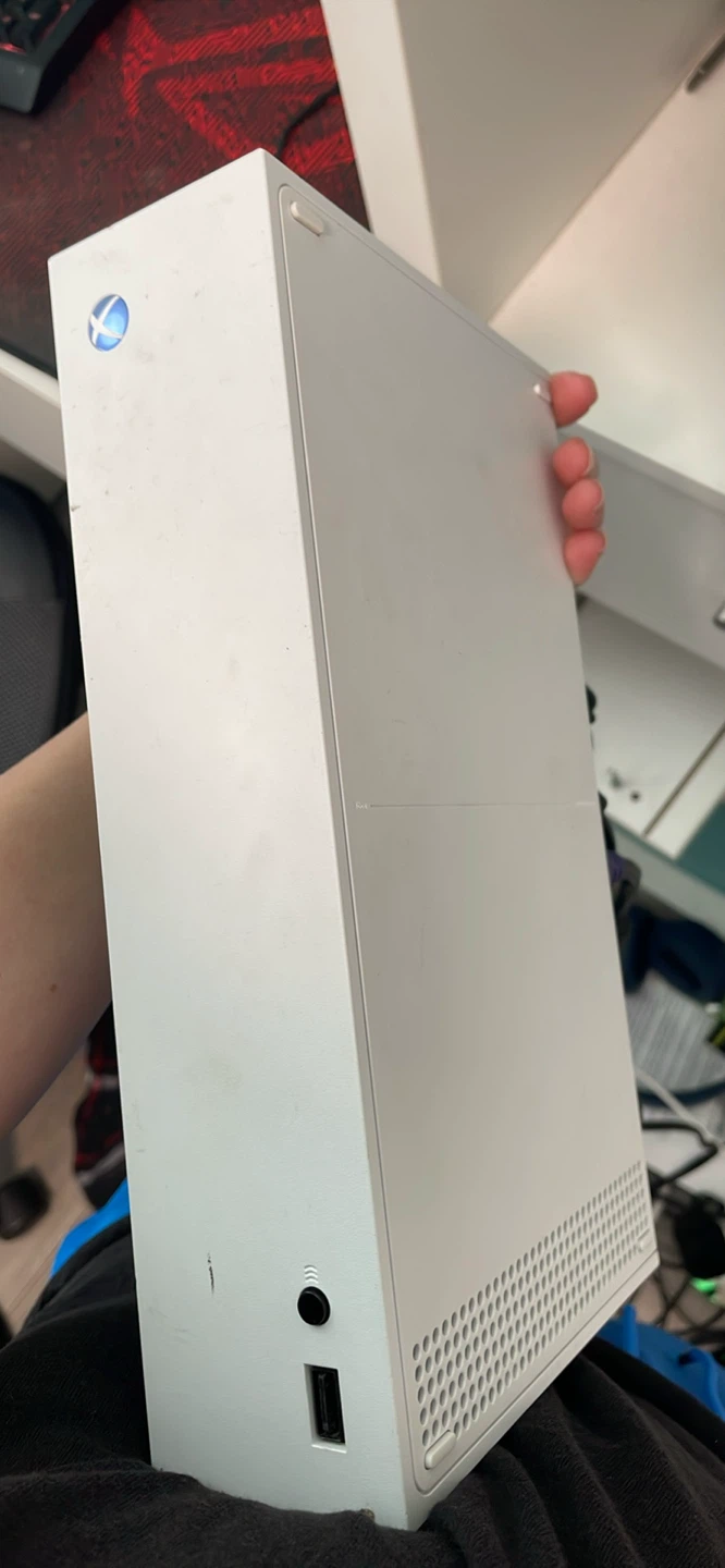 XBOX Series S ($530 new) - photo 2