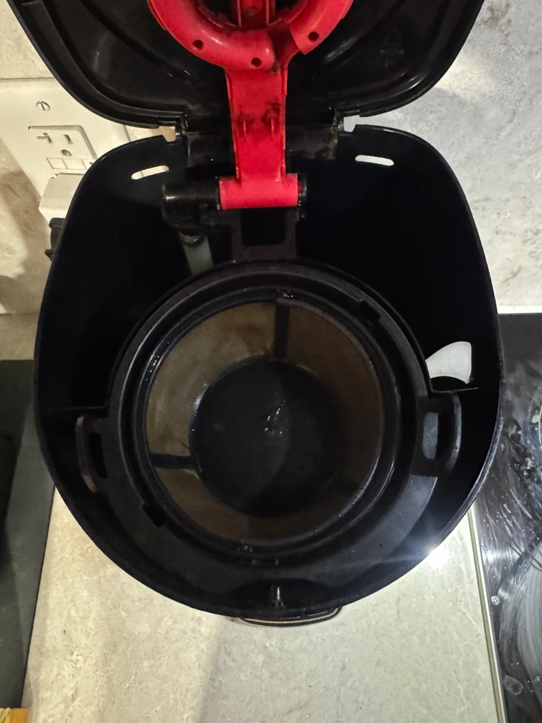 Black+Decker 12 Cup Coffee Maker – Works Perfectly - photo 4