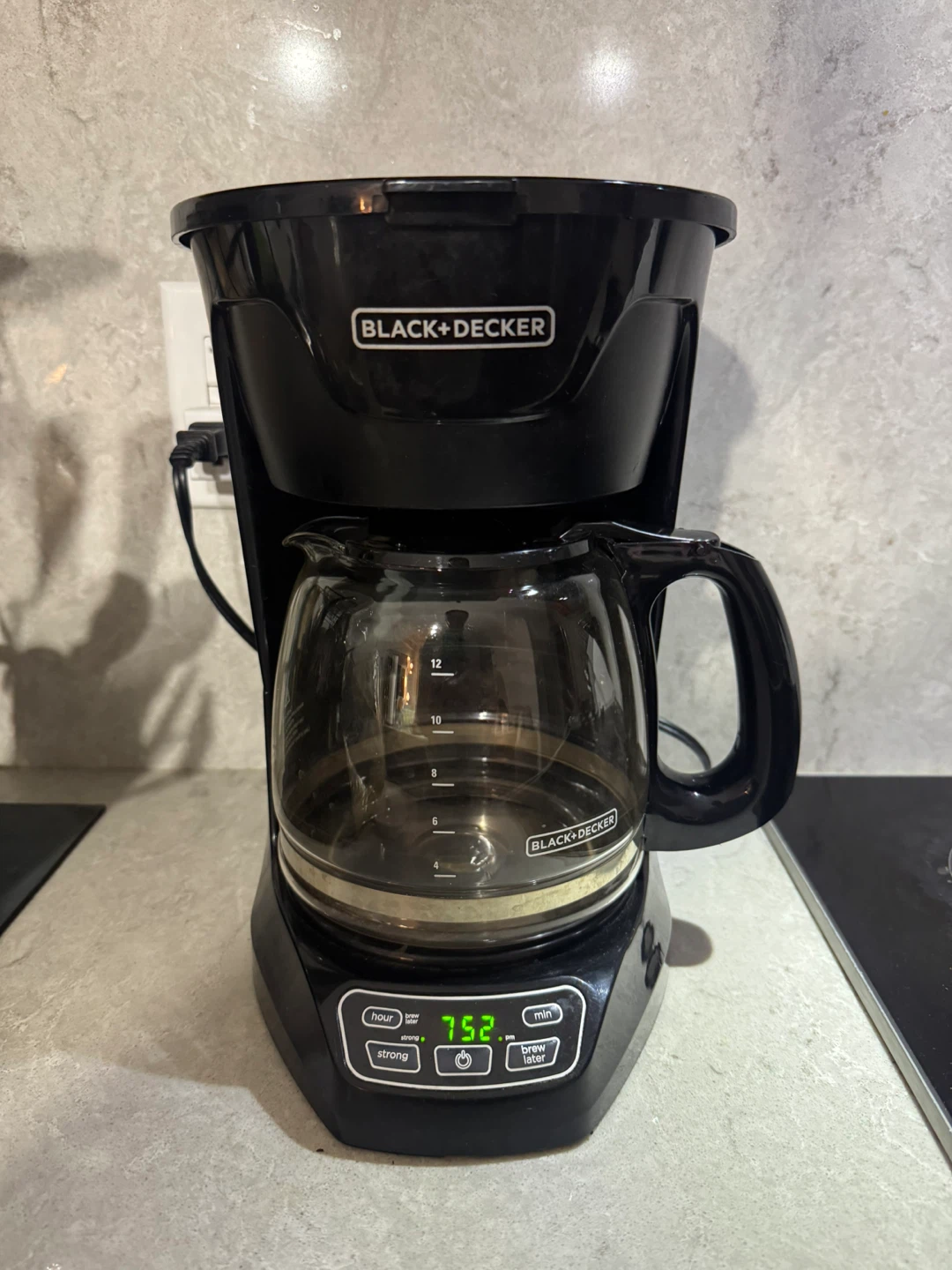 Black+Decker 12 Cup Coffee Maker – Works Perfectly