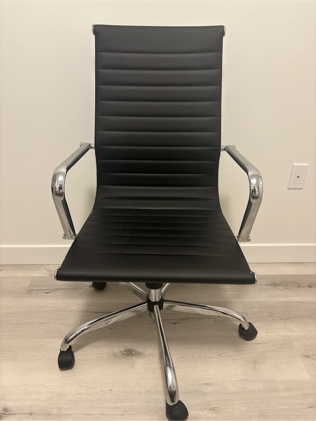 Black Office Chair🥕