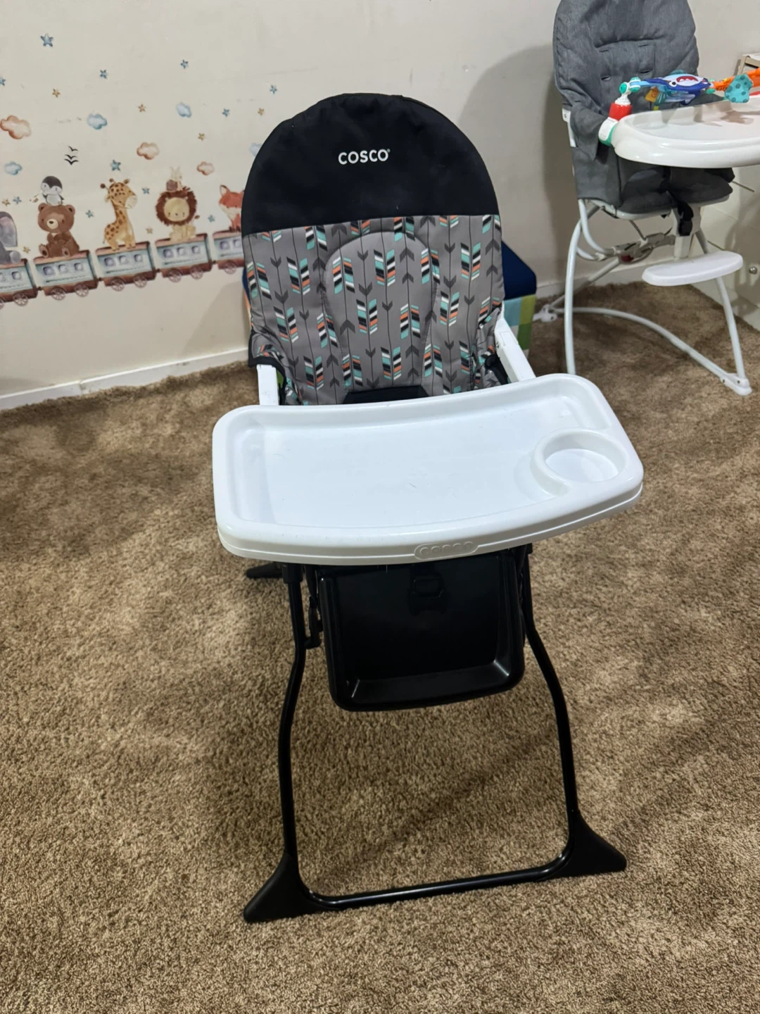 Cosco High Chair - photo 2